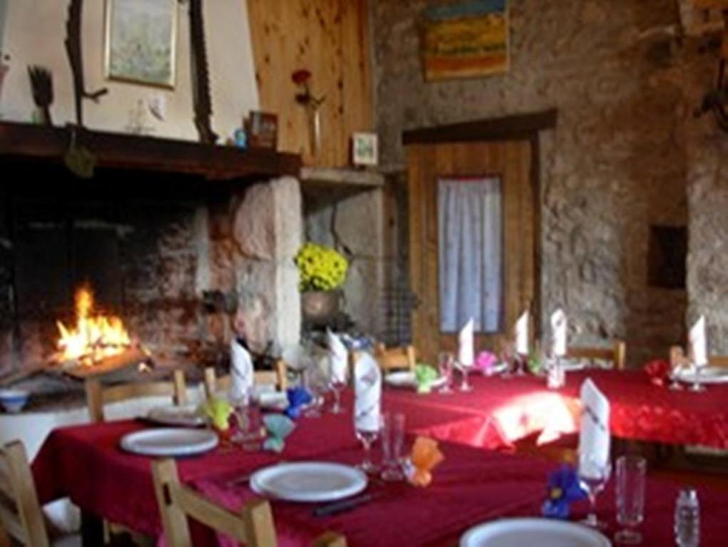 Ferme Auberge La Tindelle La Cresse Esterno foto